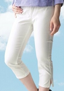新品　送料無料　新品7分丈　白パンツ　スキニー　レギンス　ストレッチ　良く伸びてきれいにフィット