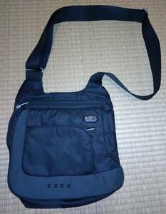 （中古）　TUMI　T-Tech Crossbody Shoulder クロスボディショルダー