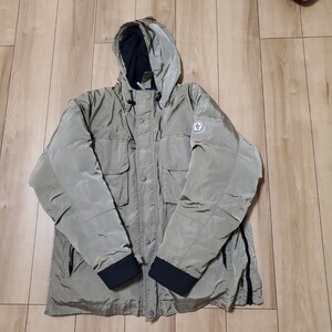 MONCLER カーキ フード付きダウンジャケット