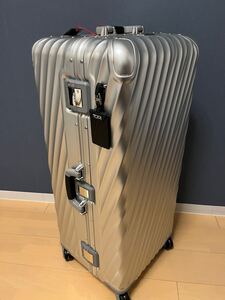 未使用 TUMI ローリング・トランク 19 DEGREE ALUMINUM 86L TSAロック　アルミ　トゥミ　スーツケース　キャリーケース