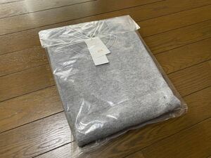 新品未使用です♪ ユニクロ カシミアクルーネックセーター　ニット　グレー　size XL UNIQLO