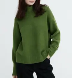 美品【UNIQLO】スフレヤーン ハイネックセーター ニット もっちり 緑 L