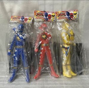 爆竜戦隊アバレンジャー　ビッグサイズソフビ　ソフビフィギュア１　全3種　新品　未開封品