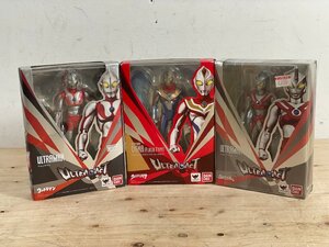 【未使用】ULTRA ACT ウルトラマン ウルトラマンダイナ（フラッシュタイプ） ウルトラマンエース バンダイ 3個セット