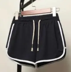 【再入荷】トレーニングパンツ　ショーパン　ハーフパンツ　ブラック　レディース　黒