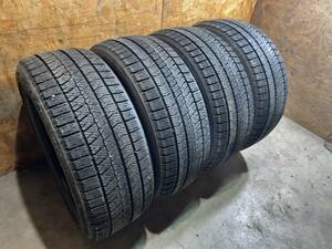 ☆美品☆215/45R17☆87Q☆18年☆ブリヂストン☆VRX2☆4本☆スタッドレス☆