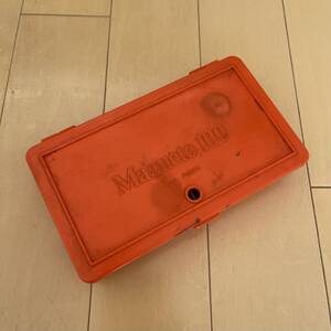 Magneto 100 vintage FLY box made in Norway オールド フライボックス マグネット式 ケース ノルウェー製 サーモン トラウト ニジマス