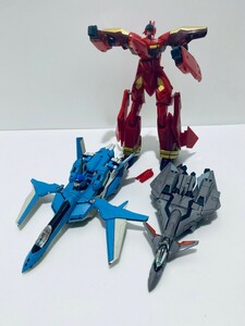 BANDAI バンダイ ファイヤーバルキリー バサラスペシャルVF-19改, VF-11B マクロス PLUS, VF-19A フィギュア おもちゃ 希少 ジャンク(N-55)