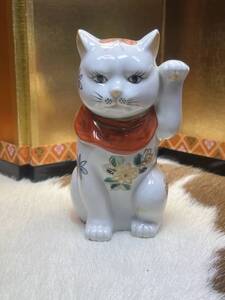 美人■陶器■招き猫■ねこ■置物■蝶模様ネコ検索■九谷■瀬戸■伊万里■レトロアンティーク■縁起物■