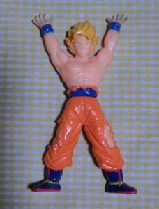 ドラゴンボールZ スーパーサイヤ人孫悟空 フルカラー 彩色 硬質塩ビ 大きめサイズ 7.5cm 1995 バンダイ ジャンプ アニメ フィギュア 人形 