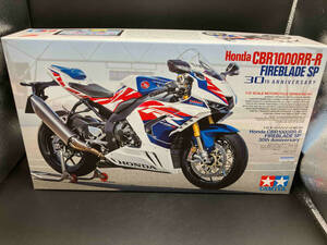 プラモデル タミヤ Honda CBR1000RRーR FIREBLADE SP 30th Anniversary 1/12 オートバイシリーズ No.141