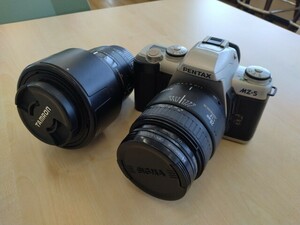【ジャンク品】カメラ・レンズセット PENTAX MZ-5 フィルムカメラ（SIGMAレンズ、TAMRONレンズ付属）