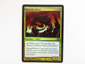 MtG 【Foil】《壊死スリヴァー/Necrotic Sliver》 中古 ◆N6392