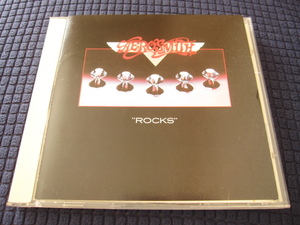 ＜状態良好＞1976年　中古CD　エアロスミス　AEROSMITH 「ROCKS　ロックス」歌詞・対訳・解説付き　送料￥180