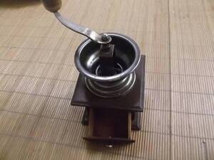 いい味でてる　コーヒーミル　手動式