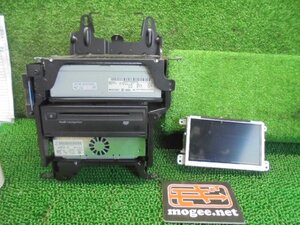 4EW5584 G2-4)) アウディ A5 ABA-8TCALF 2008年 前期型 32FSIクワトロ 純正 HDDナビゲーション