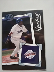 2001 Donruss Class of 2001 Year book Tony Gwynn