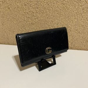 GUCCI グッチ　GGロゴ　ブラックレザー　長財布