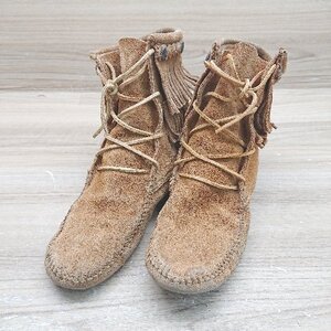 ■ MINNETONKA ミネトンカ ダブルフリンジ コンチョ ショ－ト モカシンブ－ツ サイズ8 キャメル レディース E