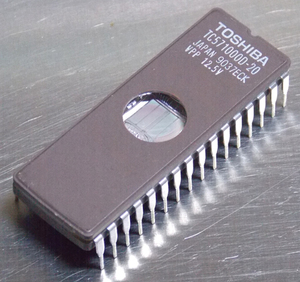 東芝 TC571000D-20 (EPROM) [管理:KH-58]