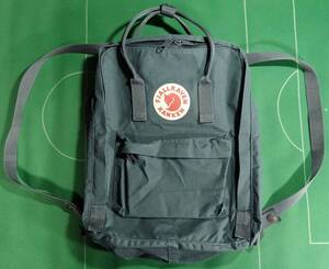 ▲フェールラーベンFJALL RAVEN 定番 リュック KANKEN 16L グレー 美品!!!▲