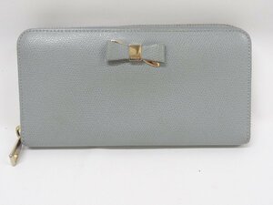 FURLA　フルラ　財布　長財布　水色　ラウンドファスナー　中古品　