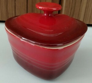 未使用 LE CREUSET ルクルーゼ ラムカンダムール 蓋付 チェリーレッド ハート型　ラムカン・ダムール レッド ル・クルーゼ