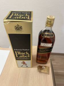 ＊5661 ジョニーウォーカー Johnnie Walker 黒ラベル 金キャップ 760ml 43％箱有り ラベル剥がれあり 洋酒 古酒 長期保管品