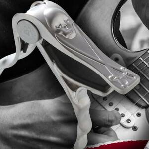 ギター カポタスト シルバー スカル ドクロ ワンタッチ アコースティック エレキギター おしゃれ カッコいい 送料無料
