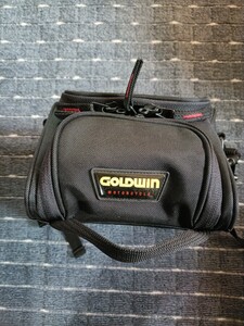 ゴールドウィン GOLDWIN ツーリングシートバッグ シートバッグ GSM17305 容量8-10L バイク用品 装着ベルト付き 雨カバー付き