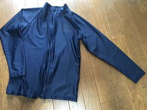 ラッシュガード フルZIP 長袖 スクール ネイビー 紺 150㎝usedホームクリーニング済み