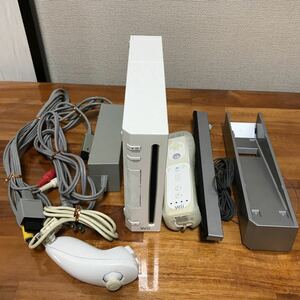任天堂 Wii 本体　付属品セット　ホワイト　 送料無料