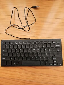 キーボード　USBミニキーボード78キー有線美品