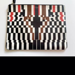 GIVENCHY ジバンシークラッチバッグ メンズ レザー クラッチポーチ レザー タブレットケース iPadケース レディース 本物 ブラ