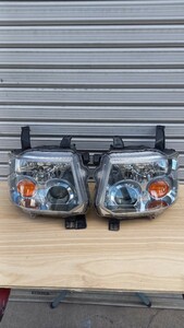 ★三菱　トッポ　DBA-H82A★左右　ヘッドライト　HID キセノン　P8619/YE62