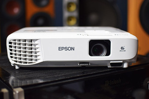 ◆EPSON 高輝度3700ルーメン 3LCD方式液晶パネル搭載プロジェクター EB-W06◆難あり(ジャンク扱い)品◆送料無料◆