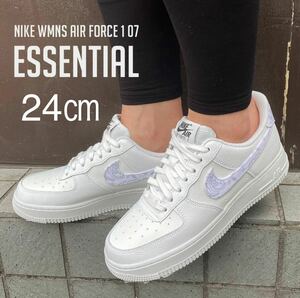 【送料無料】【新品】24㎝　Nike WMNS Air Force 1 Low 