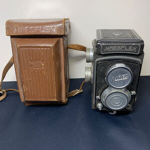 ★大阪/店舗受け取り可★AIRESFLEX AIRES CAMERA フィルム2眼レフカメラ 専用ケース付 ジャンク出品 現状品 アンティーク 昭和レトロ★