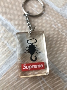 Supreme シュプリーム Scorpion Keychain 111394134