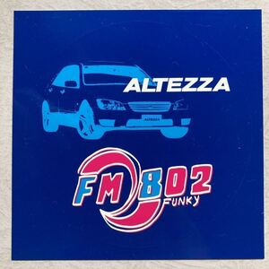 希少【 コラボ ステッカー トヨタ TOYOTA アルテッツァ ALTEZZA × FM802 】ハチマルニ エフエム エイトオーツー / バンパーステッカー