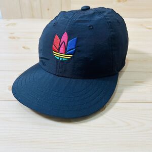 ◎使用少なめ！adidas Originals アディダス オリジナルス◆ナイロンキャップ 三つ葉ロゴ トレフォイル◆レディース 黒 フリー 51-54cm