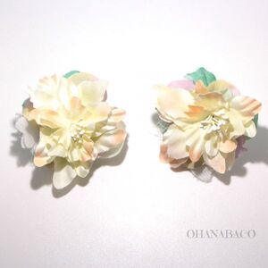 【ハンドメイド】ピアス ホワイト 白 フラワー 造花 シルクフラワー ウェディング 撮影 樹脂ピアス アレルギー対応 OHANABACO