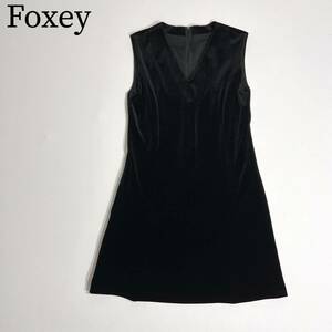 美品　VELOUR NOIR by FOXEY NEW YORK ベロアノアールフォクシー ワンピース　ベロアドレス ベロアワンピース Vネック　 ブラック