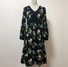 ローラアシュレイ　LAURA ASHLEY ネイビー花柄ワンピース