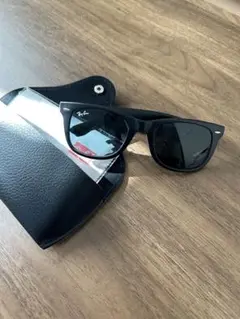 Ray-Ban RB2132 偏光サングラス ブラック ケース付き