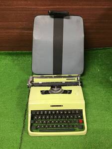 Olivetti オリベッティ lettera32 タイプライター ケース入り 事務用品 昭和レトロ 4-28