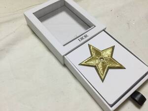 DIOR ディオール　ピンバッジ　ノベルティー