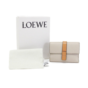 ロエベ LOEWE バーティカル ウォレット スモール ソフトグレインカーフ レザー アナグラム C660S86X01 ライトオーツ ハニー 中古