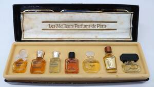 #4275 Les Meilleurs Parfums de Paris ミニコレクション レ メイユール パルファム ド パリ 7本入り ミニ香水セット 長期保管品