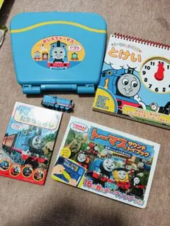 トーマス　絵本、とけい、トミカ、ひらがな音声付き知育玩具